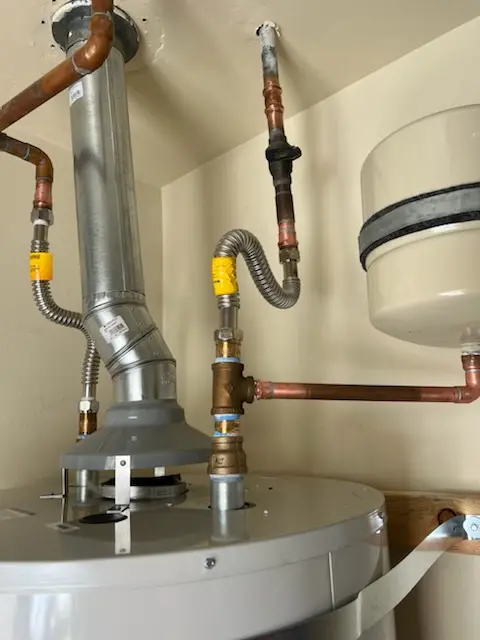 Water heater installation and plumbing repair in Davenport